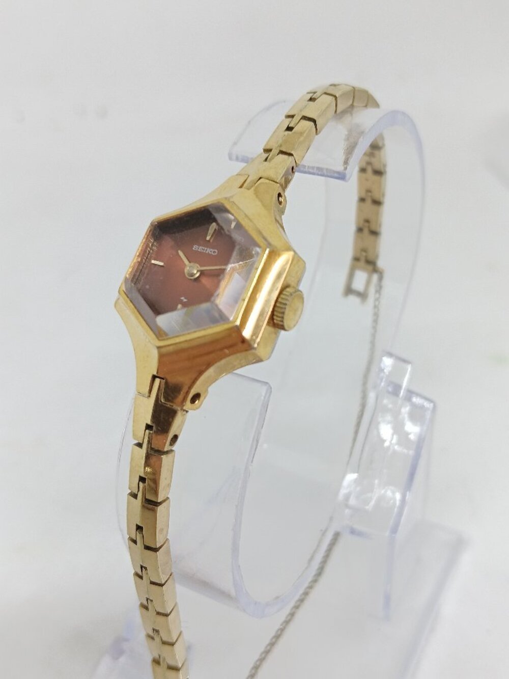 VINTAGE 1977 Seiko 11-8020 Womens Manual Wind 17 Jewel Gold Tone Hexagonal Watch